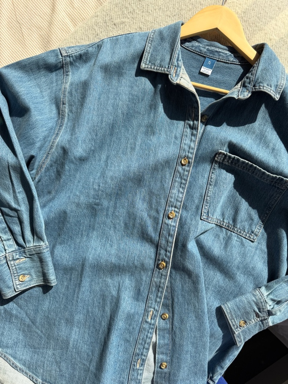 100% cotton Classic Denim Button-Up Shirt - Light Blue